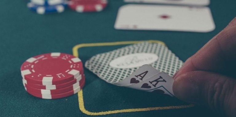 jlber mobile access on smartphone for Filipino players browsing slots and live casino
